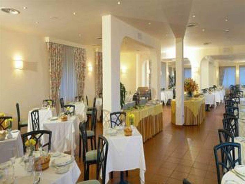 Hotell Caparena 4*